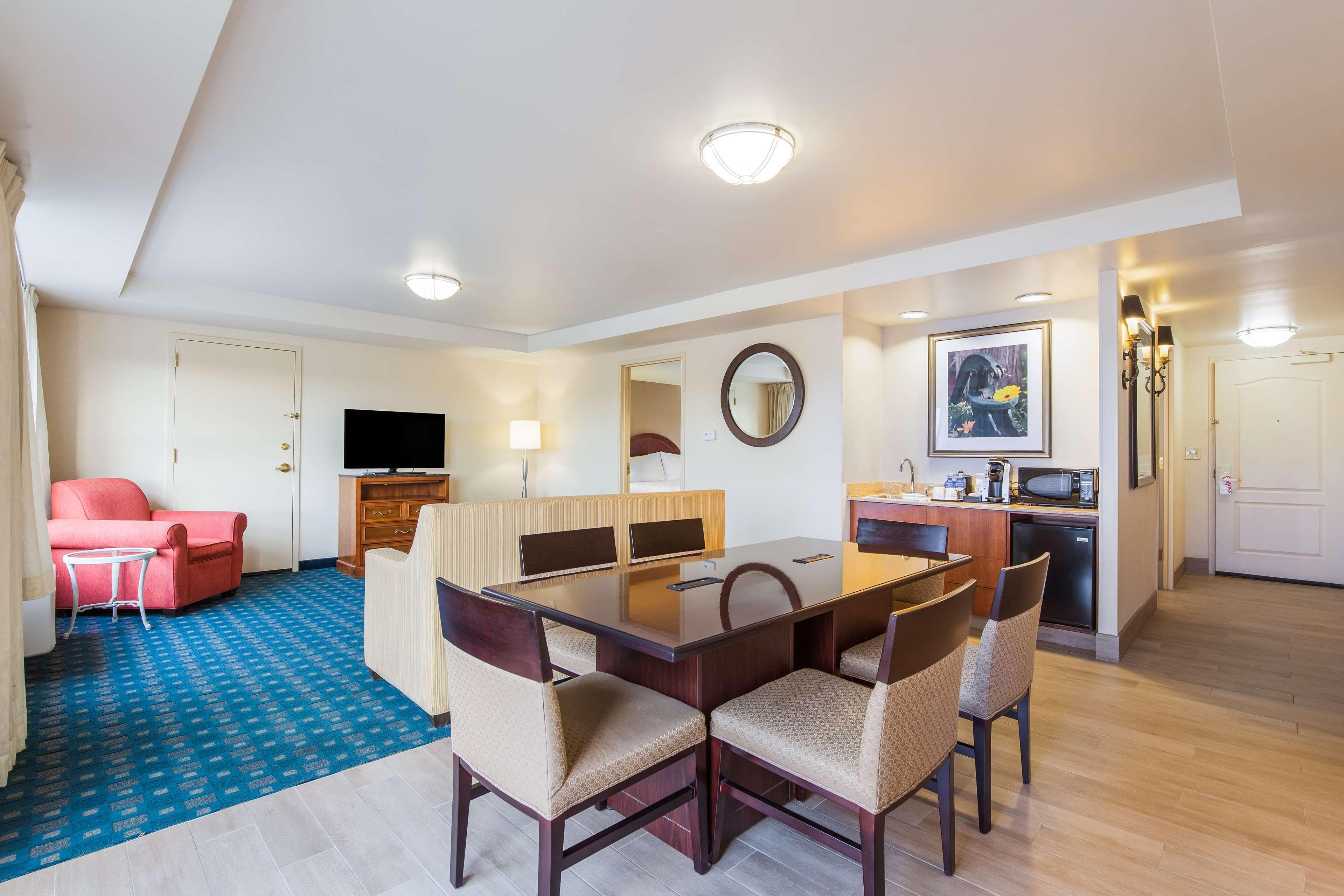Hilton Garden Inn Suffolk Riverfront Esterno foto
