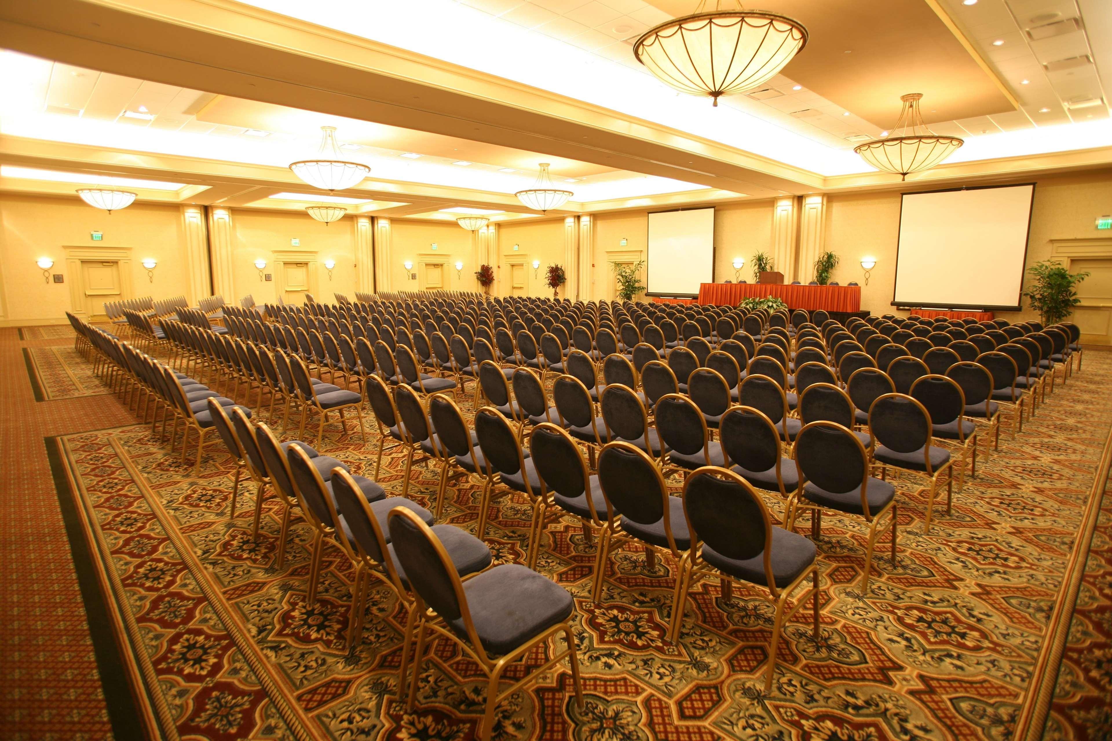 Hilton Garden Inn Suffolk Riverfront Esterno foto