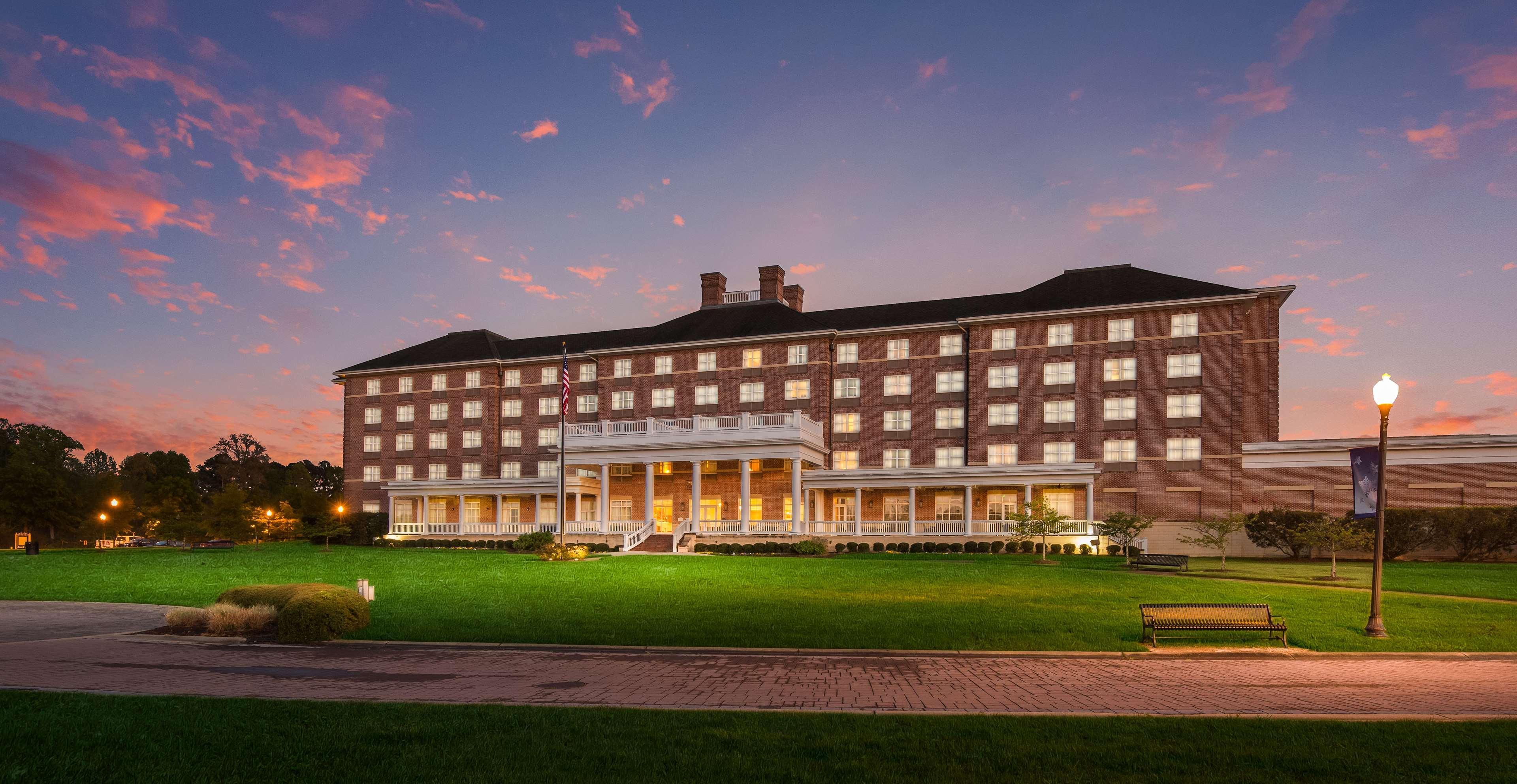Hilton Garden Inn Suffolk Riverfront Esterno foto