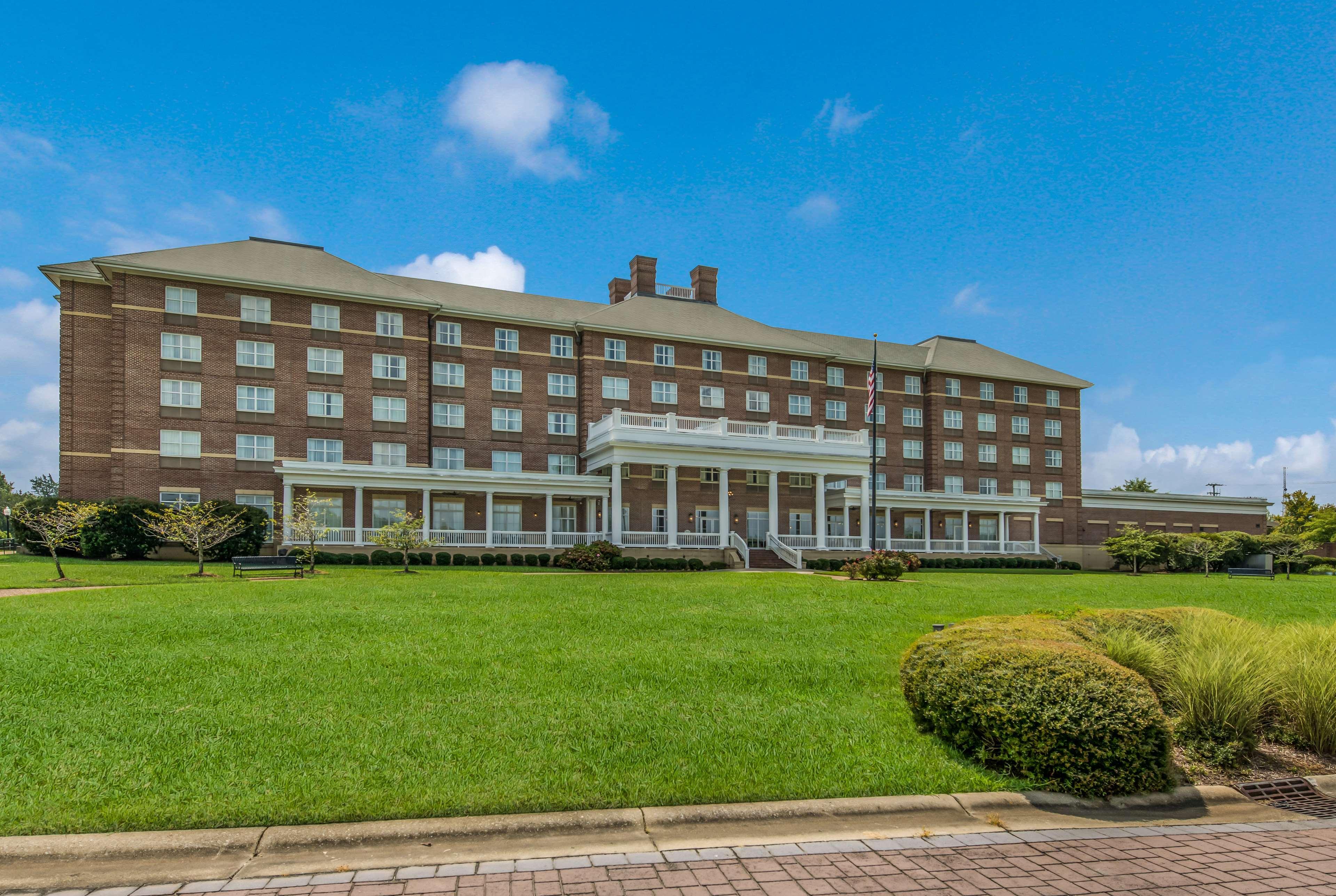 Hilton Garden Inn Suffolk Riverfront Esterno foto