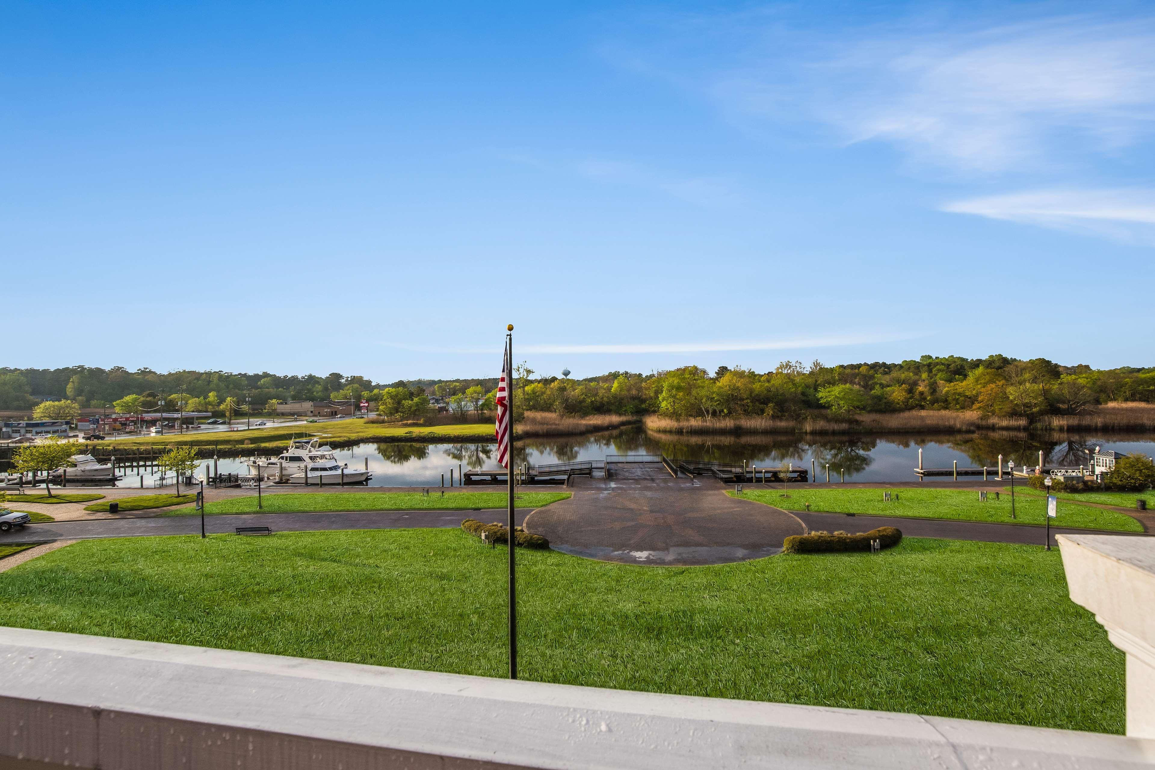 Hilton Garden Inn Suffolk Riverfront Esterno foto
