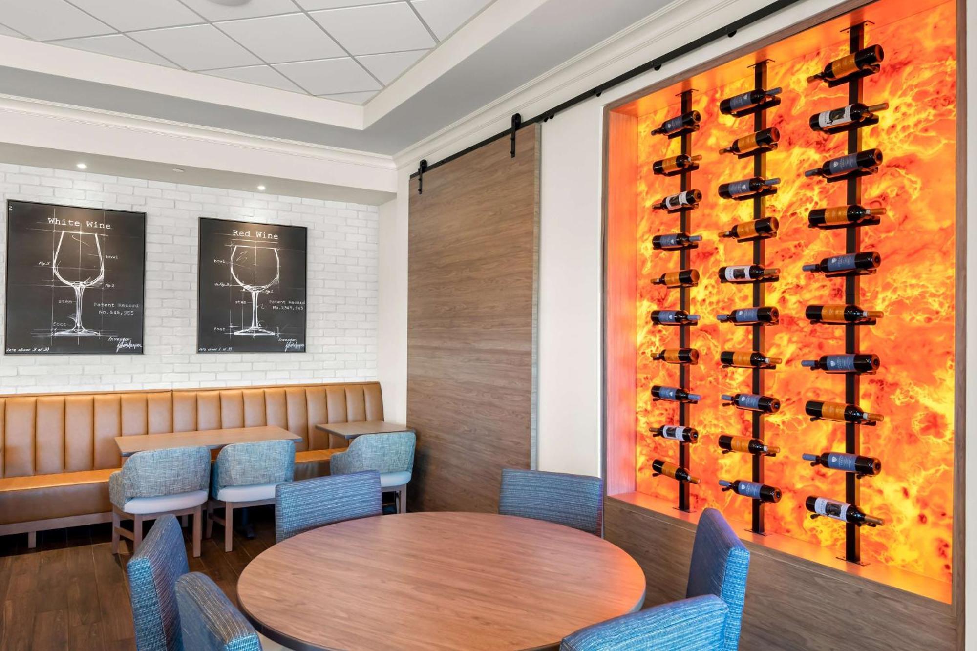 Hilton Garden Inn Suffolk Riverfront Esterno foto